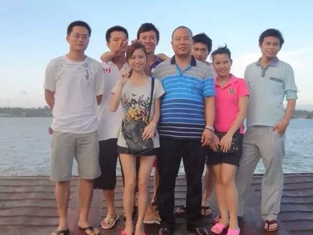 2011年海南藍冠成立時全體成員