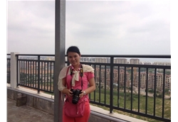 辦公室-黃海敏    紛紛萬事，直道而行！